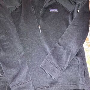 Patagonia Womens Black Half-Zip  Pullover